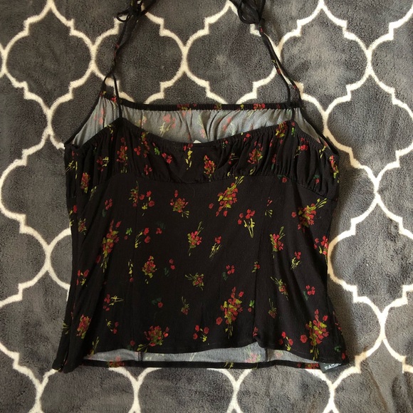Aritzia Sunday Best Camisole - Picture 4 of 4